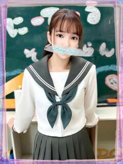 れいか【業界未経験のキス魔っ娘】