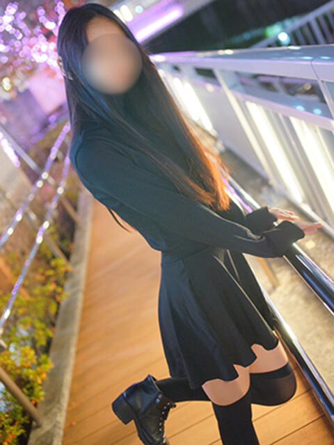 みや かりんと五反田（オナクラ）