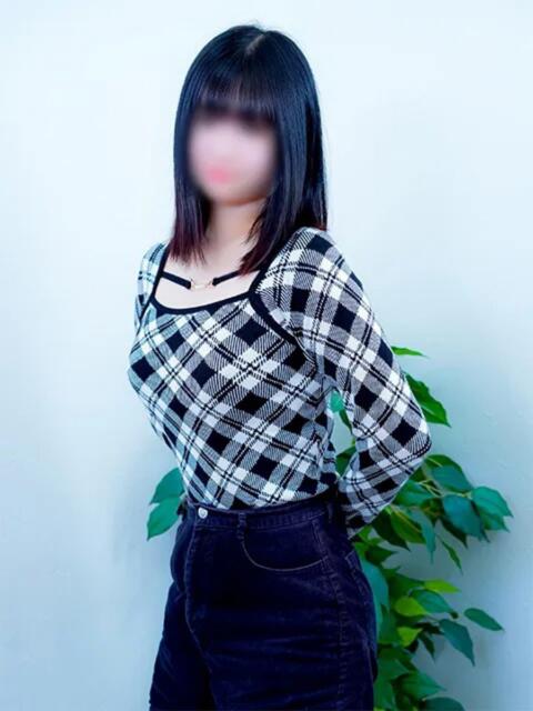 ここな 桃色クリスタル（ホテヘル＆デリヘル）