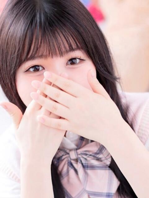 しずく　卒業したばかりの18歳♡ AROMA FACE NAKASU（ソープランド＆アロマエステ）