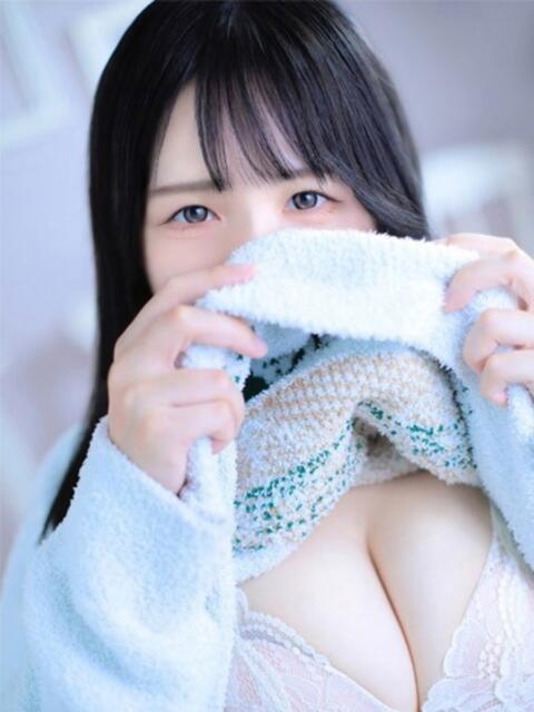 みる　未経験のウルトラ美少女♡ AROMA FACE NAKASU（ソープランド＆アロマエステ）