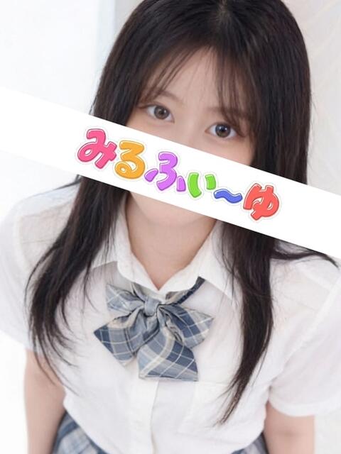 才木ひな みるふぃーゆ（【非風俗】派遣型メンズエステ）