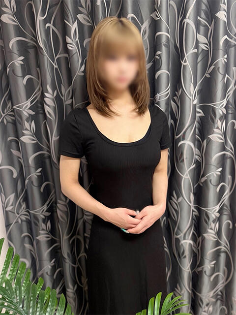 蛍(ほたる) エクレア上野御徒町　天然貴姉乳舐手淫店（派遣手コキ）