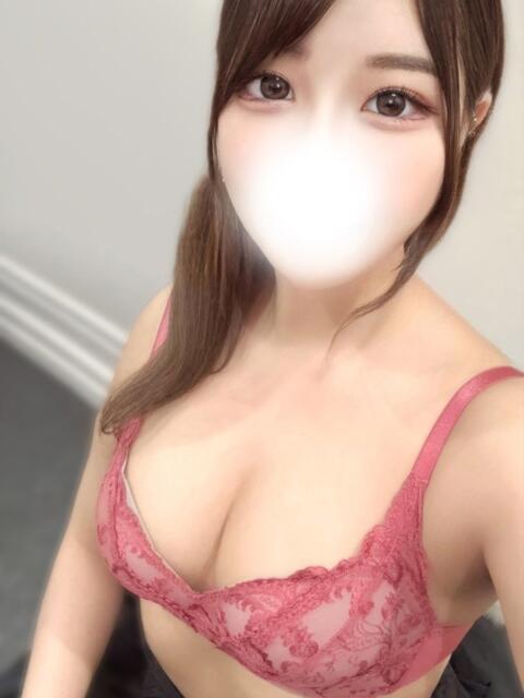 仁科ひなの 全裸にされた女たちor欲しがり痴漢電車（ホテヘル）