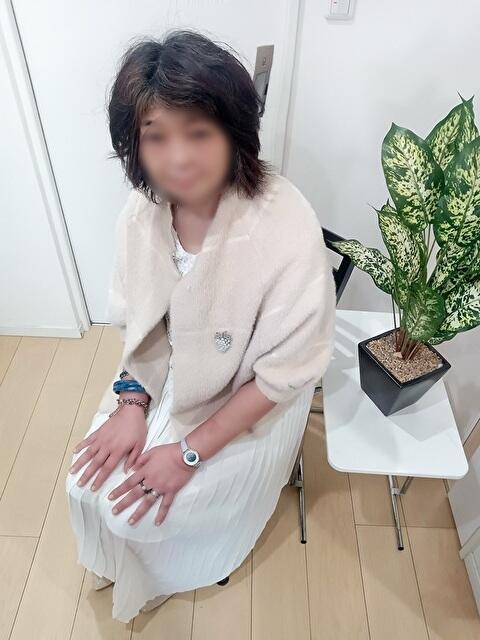 平川 おふくろ（人妻デリヘル）