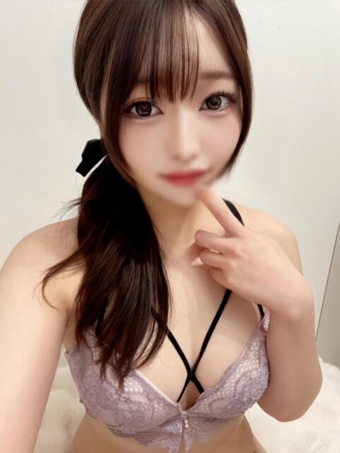 こるね E+アイドルスクール　大阪・日本橋店（デリヘル）