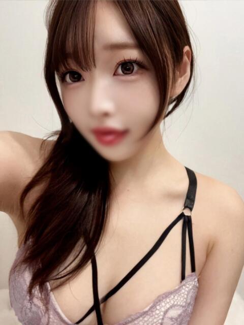 こるね E+アイドルスクール　大阪・日本橋店（デリヘル）