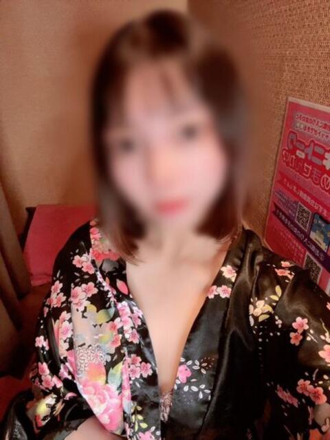 すみれ 夜這い本舗（ファッションヘルス）