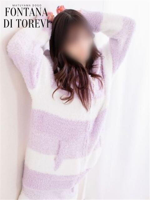 南方　りょう☆極上スレンダー美女 ～地元厳選美女がお出迎え～私の部屋にキテネ！トレビの泉（ファッションヘルス）