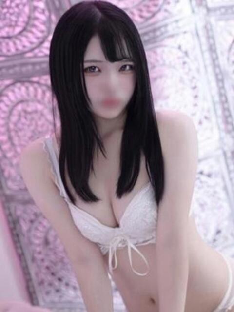 ひなの 隙のあるエステ（風俗エステ）