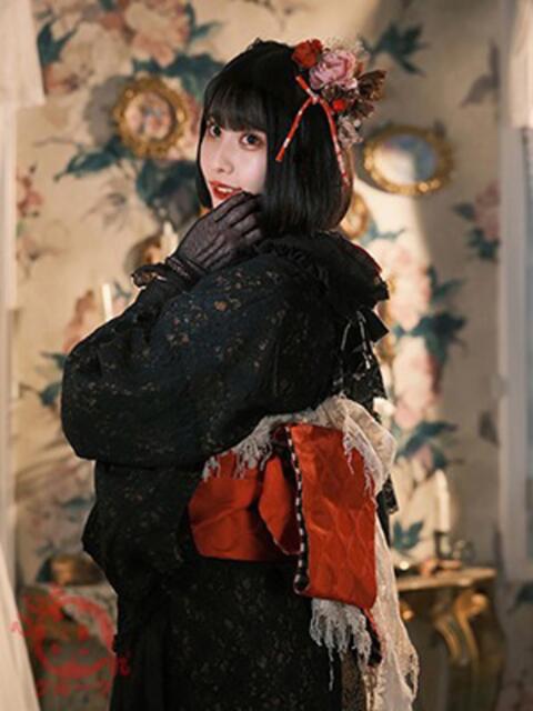 エナコ びしょぬれ潮吹秘書（素人コスプレデリヘル）