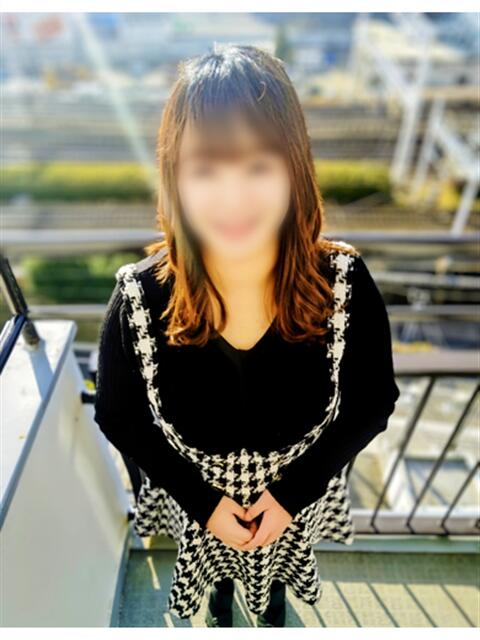 こはる ギン妻パラダイス 十三店（人妻系ホテヘル＆デリヘル）