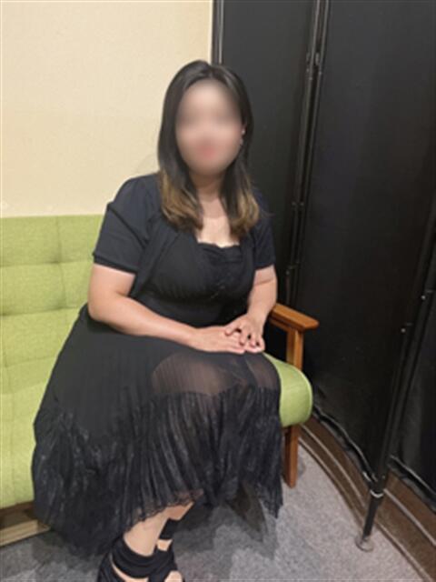 城田　ちひろ ギン妻パラダイス 谷九店（人妻ホテヘル＆デリヘル）