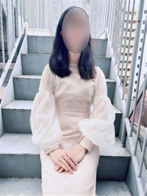 西崎　ゆあ ギン妻パラダイス 谷九店（人妻ホテヘル＆デリヘル）