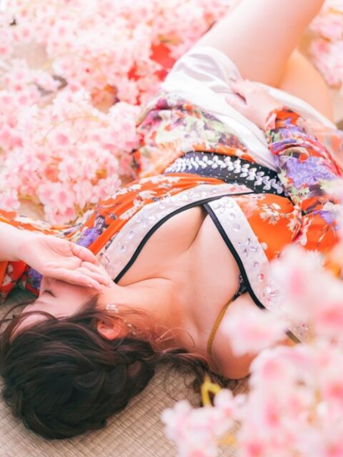 きき【マダム梅田】 ヴィヴィッド・クルーマダム・セカンドヴァージン十三店（セクキャバ）