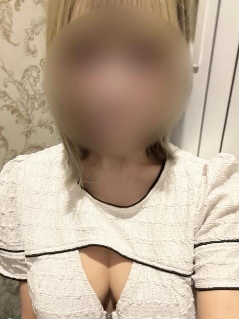 なこ【堂山店店】 VIVIDCREW十三店（セクキャバ）