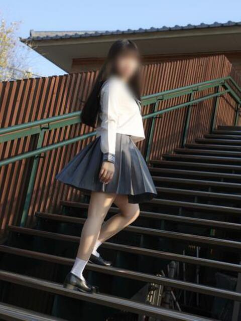 七海はるか【業界未経験】 素人専門キラキラ学園（学園系デリヘル）