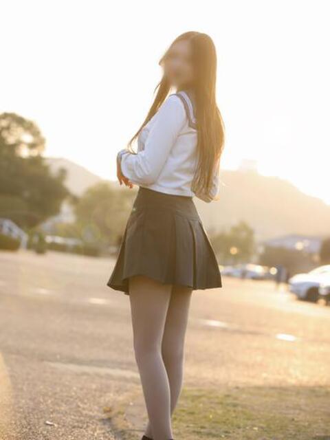 百合園すい【PREMIUM】 素人専門キラキラ学園（学園系デリヘル）