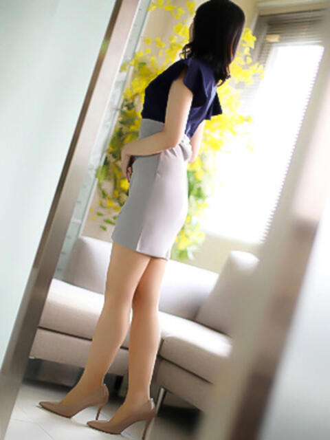 朱李(しゅり) 人妻出逢い会 百合の園 山の手本店（人妻系デリヘル）