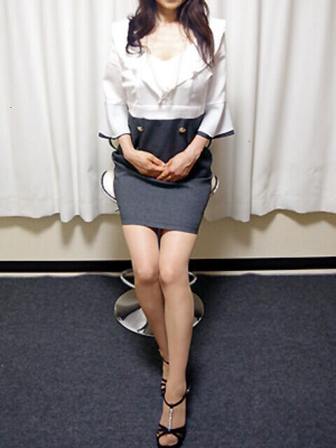 ももえ 熟女デリヘル秘宝館Z（人妻・熟女デリヘル）