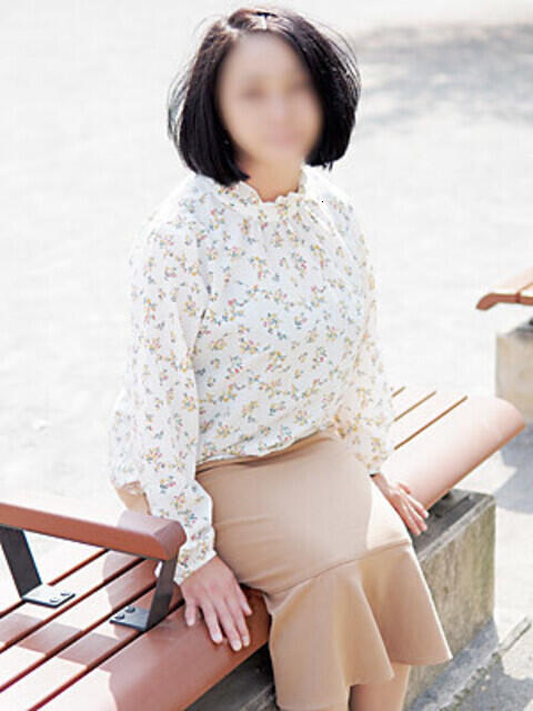 たえこ 熟女デリヘル秘宝館Z（人妻・熟女デリヘル）