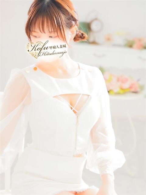 りな 甲府人妻城（人妻系デリヘル）