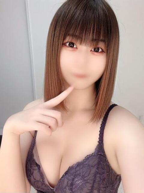 らん【甘フェラ☆高身長Ｅ乳】 モッチーナ（ぽっちゃり系デリヘル）