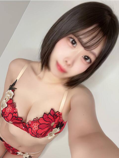 みかづき とある風俗店♡やりすぎさーくる新宿大久保店♡で色んな無料オプションしてみました（デリヘル）