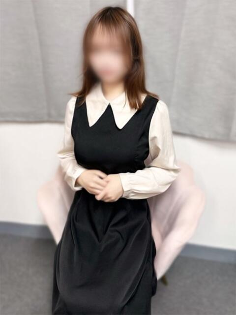 ひろ 赤坂添い寝女子（派遣型オナクラ＆手コキ）