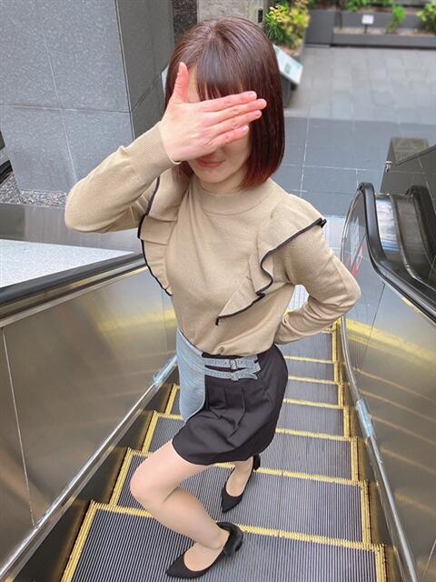 一ノ瀬 葵 昼妻夜 滋賀店（駅待ち合わせ人妻デリヘル）