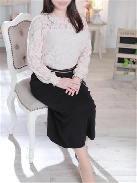 西野 いろは ミセス・レヴォアール～再会～（人妻性感デリヘル）