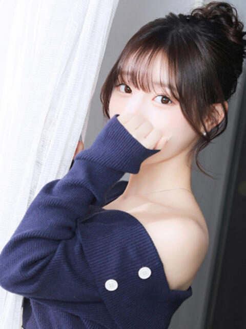 百桃(もも) グランドオペラ横浜（高級デリヘル）