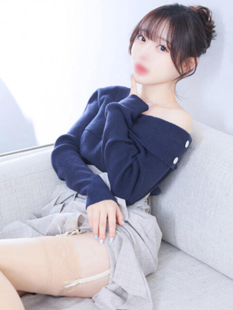 百桃(もも) グランドオペラ横浜（高級デリヘル）