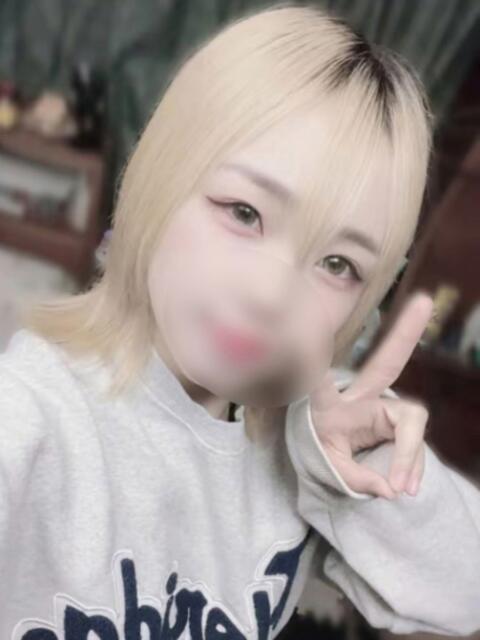 すず スーパーモデル 難波店（ホテヘル）