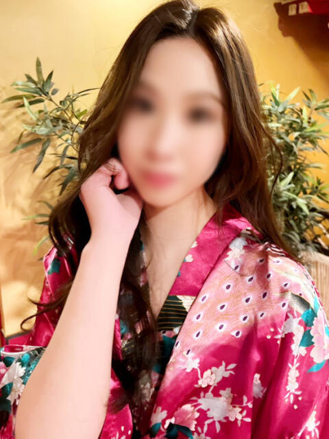 あいな 紅(くれない)（セクキャバ）