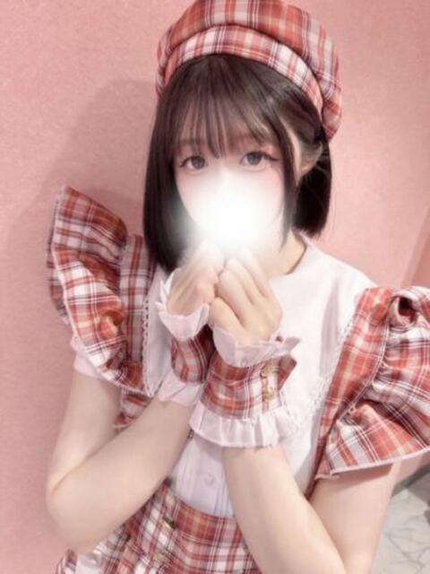 ロリ系長身美容師美女えりかちゃん ロイヤル　アテンダー（デリヘル）