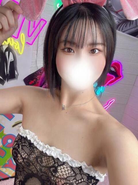 ドMなスタイル抜群みさきちゃん ロイヤル　アテンダー（デリヘル）