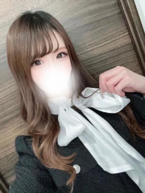 SSS級美女ゆいちゃん ロイヤル　アテンダー（デリヘル）