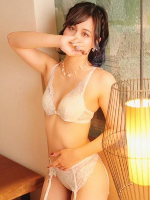 変態過ぎスレンダー美女ゆきのさん ロイヤル　アテンダー（デリヘル）