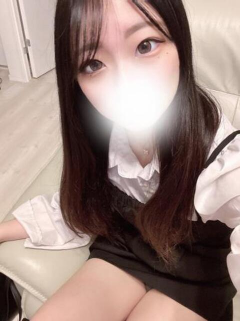 極上素人！最高級美少女なおちゃん ロイヤル　アテンダー（デリヘル）