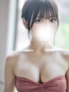 最強ヴィジュアル変態るあちゃん ロイヤル　アテンダー（古川/デリヘル）