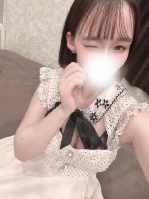 キス魔で動画撮影無料！れあちゃん ロイヤル　アテンダー（デリヘル）