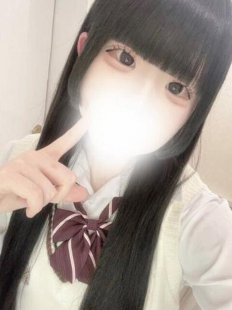 完全未経験18歳ふわりちゃん ロイヤル　アテンダー（デリヘル）