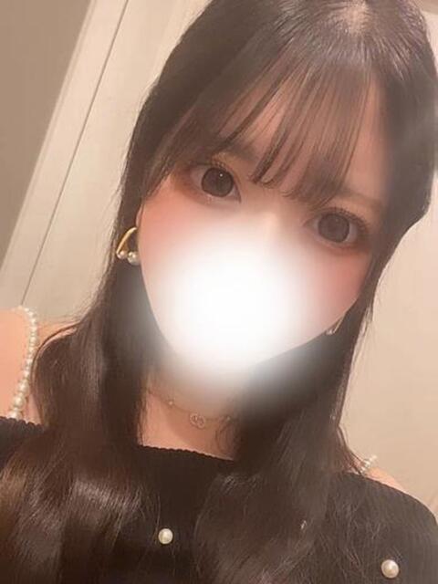 神クラス降臨、桃尻せりあちゃん ロイヤル　アテンダー（デリヘル）