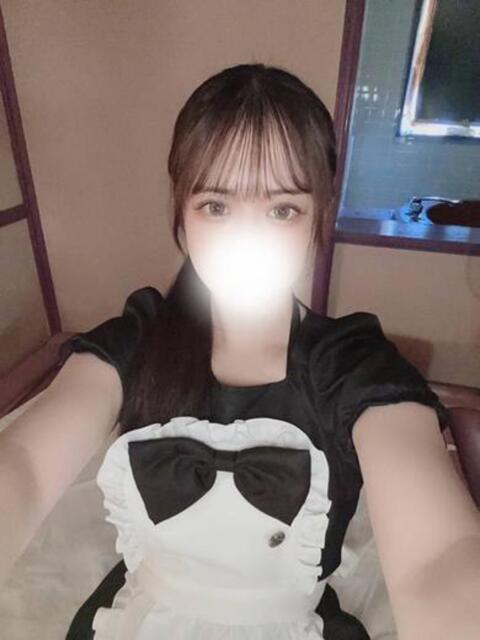 えみりちゃん ロイヤル　アテンダー（デリヘル）