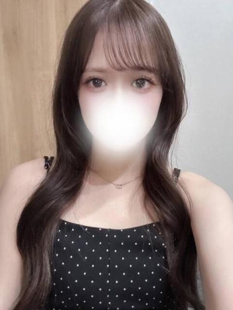 えみりちゃん ロイヤル　アテンダー（デリヘル）