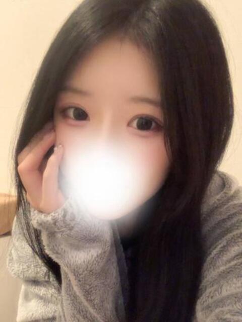 可憐美女！潮吹き体質！ゆみちゃん ロイヤル　アテンダー（デリヘル）