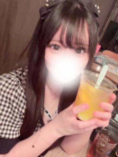 爆乳元アイドルなぎさちゃん ロイヤル　アテンダー（デリヘル）