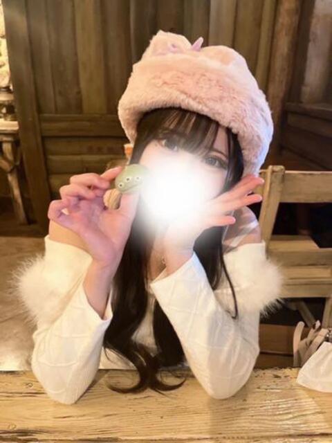 爆乳元アイドルなぎさちゃん ロイヤル　アテンダー（デリヘル）