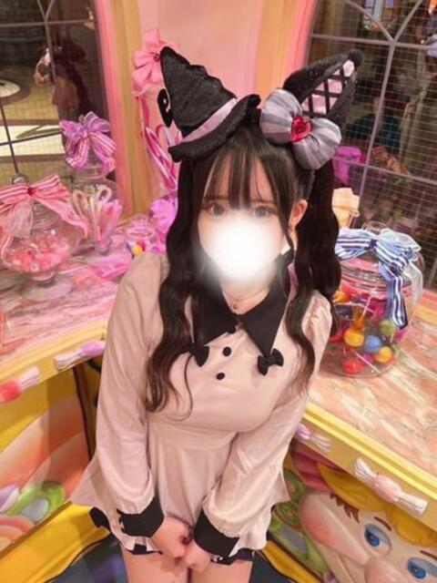 爆乳元アイドルなぎさちゃん ロイヤル　アテンダー（デリヘル）